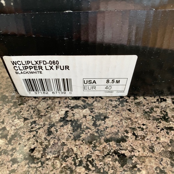 Sz 8.5 Lugz fur lined black clipper shoes. New - Picture 4 of 6